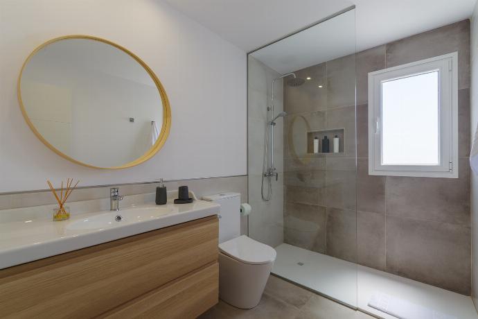  . - Villa Gara 8 . (Photo Gallery) }}