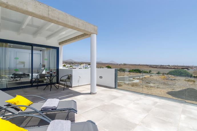  . - Villa Gara 8 . (Photo Gallery) }}
