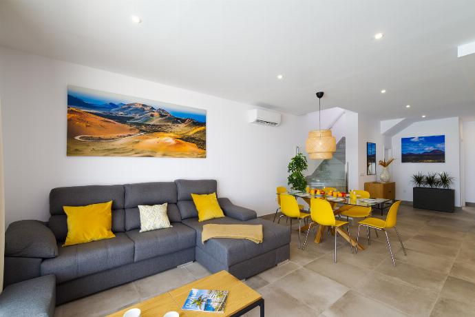  . - Villa Gara 8 . (Photo Gallery) }}