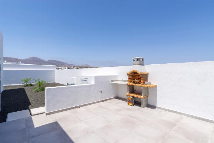  . - Villa Gara 8 . (Photo Gallery) }}