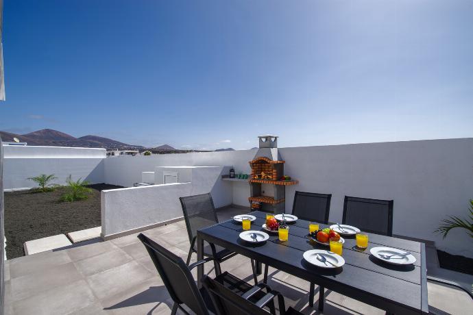  . - Villa Gara 8 . (Photo Gallery) }}