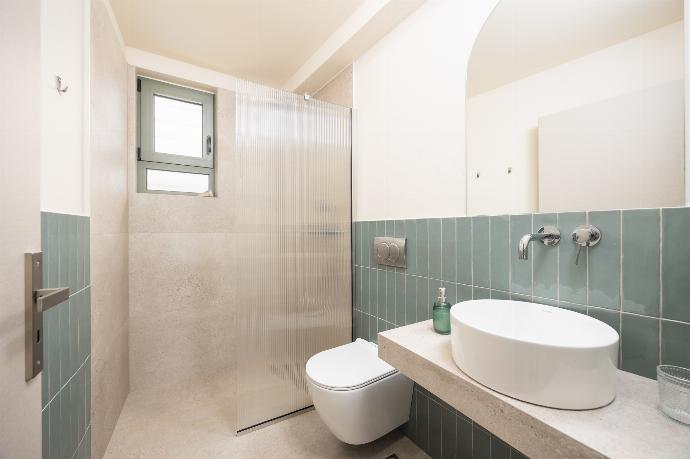 Family bathroom with shower . - Villa Erofili . (Photo Gallery) }}