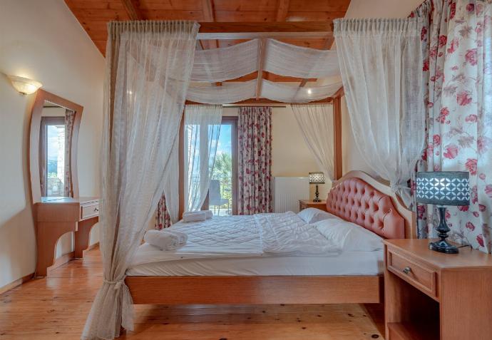  . - Teacher Cottage . (Photo Gallery) }}