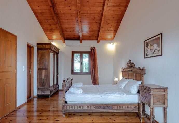  . - Teacher Cottage . (Photo Gallery) }}