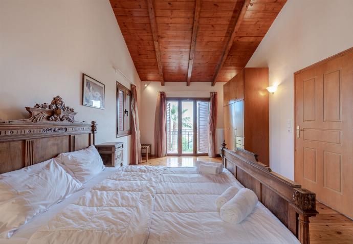  . - Teacher Cottage . (Photo Gallery) }}