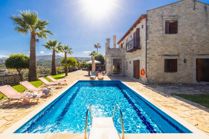 Beautiful villa with private pool and terrace with sea views . - Teacher Cottage . (Photo Gallery) }}