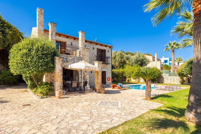Beautiful villa with private pool and terrace with sea views . - Teacher Cottage . (Photo Gallery) }}