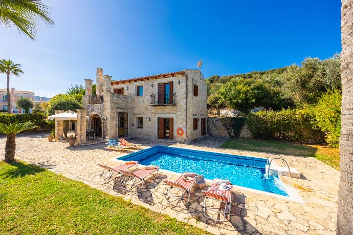 Beautiful villa with private pool and terrace with sea views . - Teacher Cottage . (Photo Gallery) }}