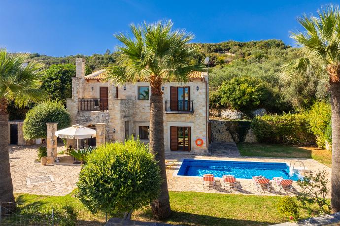 Beautiful villa with private pool and terrace with sea views . - Teacher Cottage . (Photo Gallery) }}