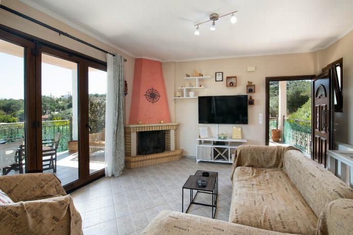  . - Villa Elpida . (Photo Gallery) }}