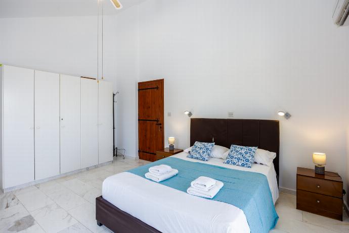  . - Panorama Villa . (Photo Gallery) }}