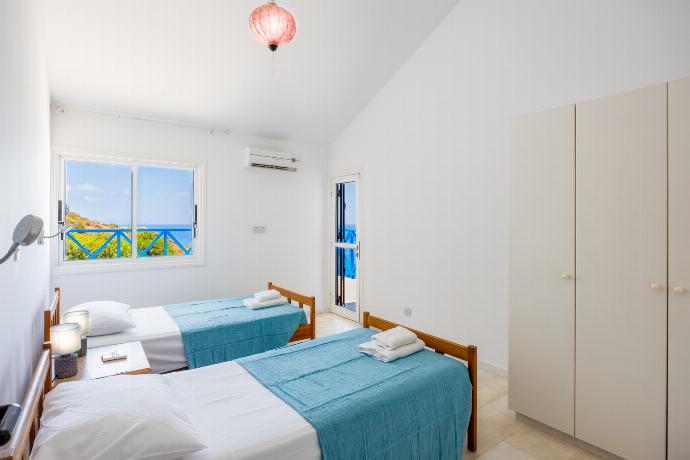  . - Panorama Villa . (Photo Gallery) }}