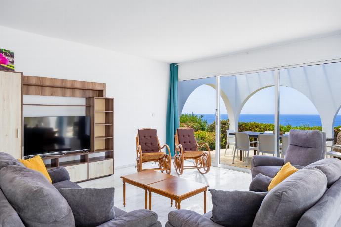  . - Panorama Villa . (Photo Gallery) }}