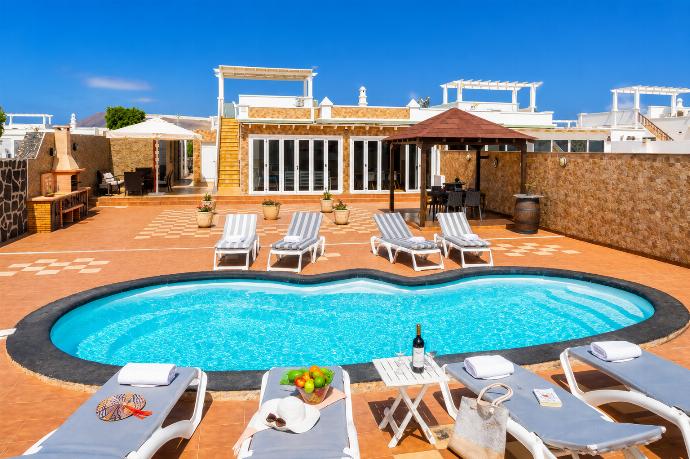 ,Beautiful villa with private pool and terrace . - Villa Vista Callao . (Galleria fotografica) }}