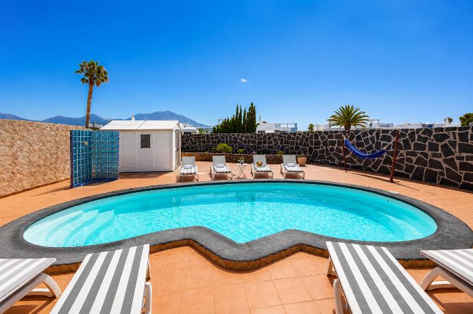 Private pool and terrace . - Villa Vista Callao . (Galleria fotografica) }}