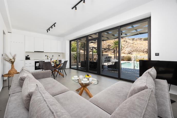Zen Club 9