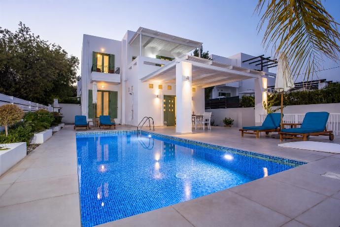 Beautiful villa with private pool and terrace . - Villa Mytikas . (Galleria fotografica) }}