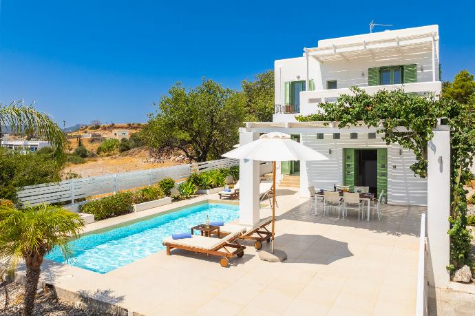 Beautiful villa with private pool and terrace with sea views . - Villa Mytikas . (Fotogalerie) }}