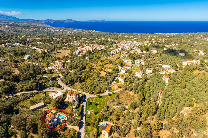 Aerial view showing location of villa . - Villa Aspa . (Photo Gallery) }}