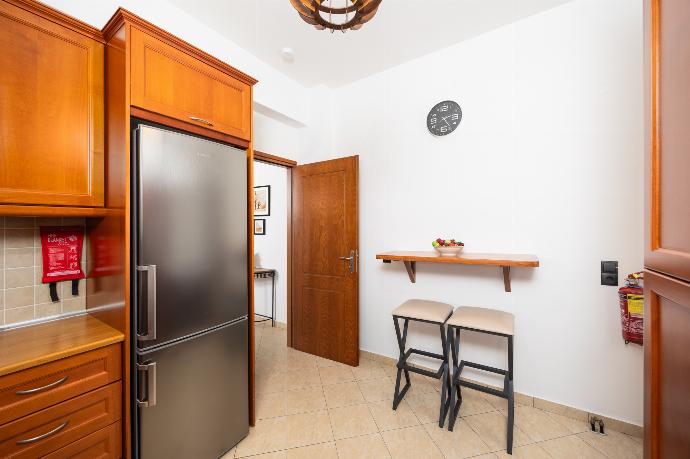 Equipped kitchen . - Villa Aspa . (Photo Gallery) }}