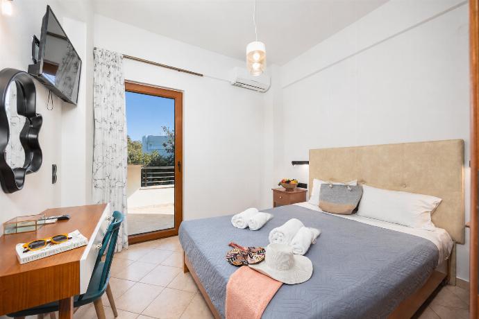 . - Villa Aspa . (Photo Gallery) }}