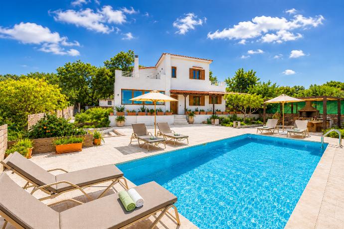  . - Villa Aspa . (Photo Gallery) }}