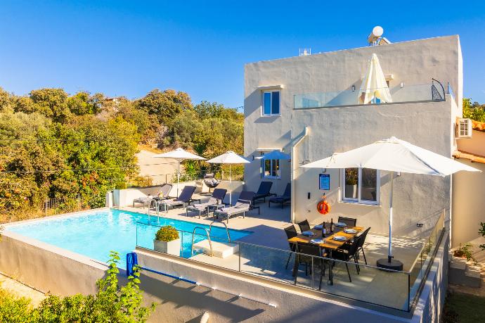 Beautiful villa with private pool and terrace . - Villa Filia . (Photo Gallery) }}