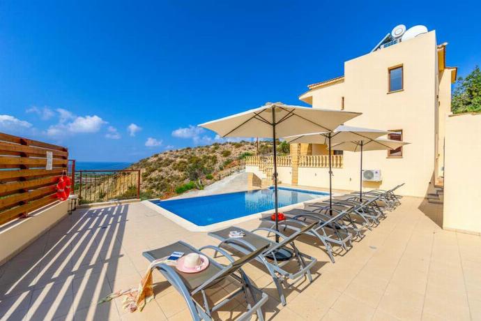 Villa Aqua Royal