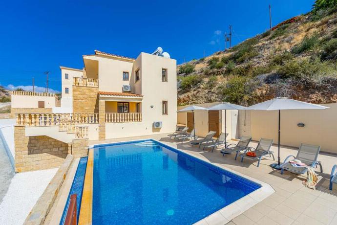 Villa Aqua Royal