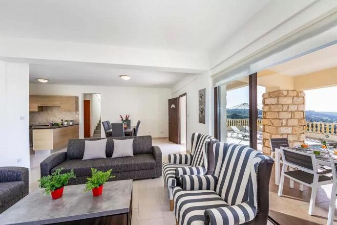  . - Villa Aqua View . (Photo Gallery) }}