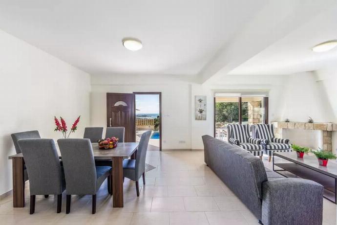  . - Villa Aqua View . (Photo Gallery) }}