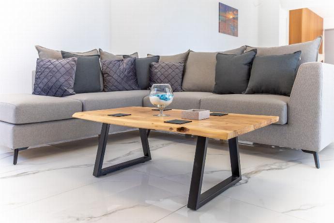  . - Villa Aqua Queen . (Photo Gallery) }}