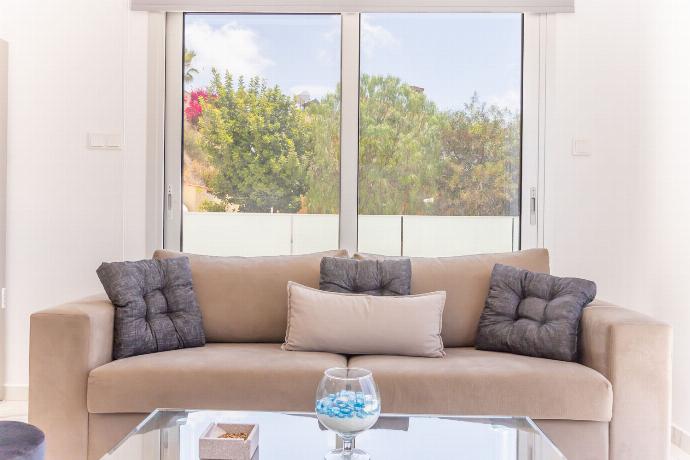  . - Villa Aqua Queen . (Photo Gallery) }}