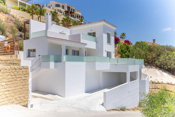  . - Villa Aqua Queen . (Photo Gallery) }}