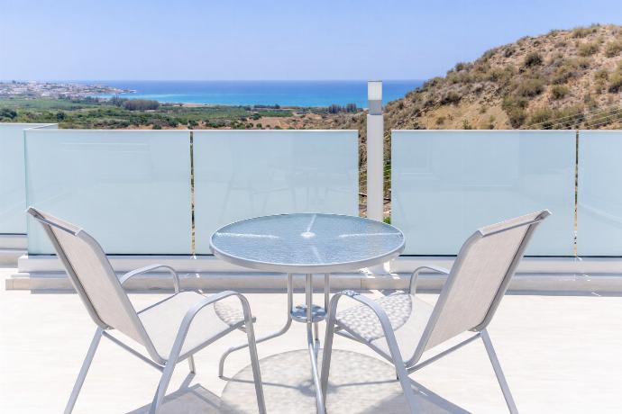  . - Villa Aqua Queen . (Galleria fotografica) }}