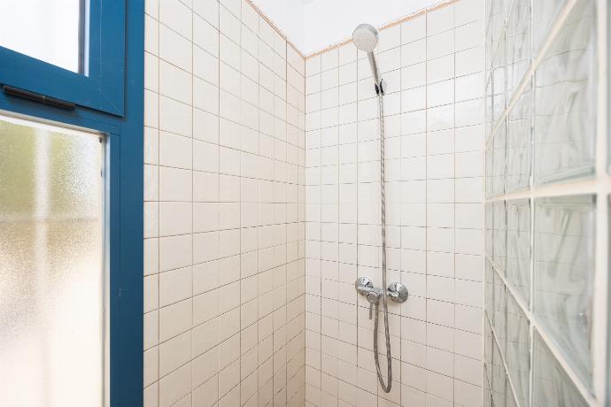 Family bathroom with shower . - Villa Concha . (Photo Gallery) }}