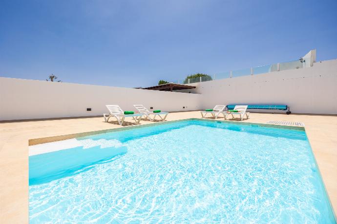 Private pool and terrace . - Villa Concha . (Photo Gallery) }}