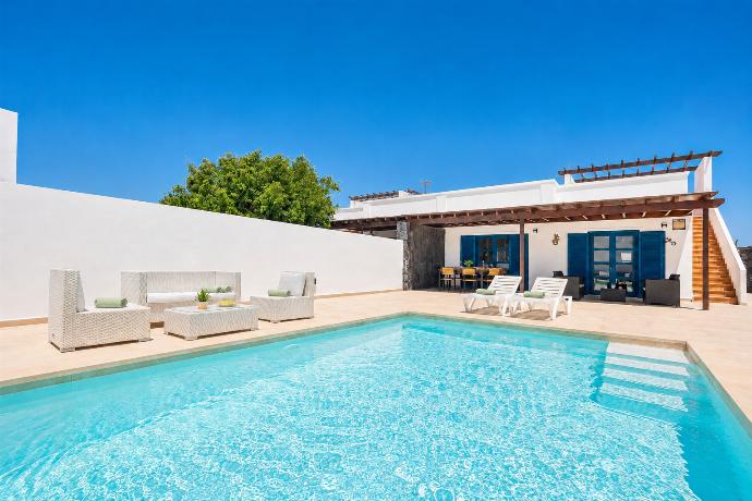 Beautiful villa with private pool and terrace . - Villa Concha . (Photo Gallery) }}