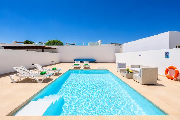 Beautiful villa with private pool and terrace . - Villa Concha . (Photo Gallery) }}