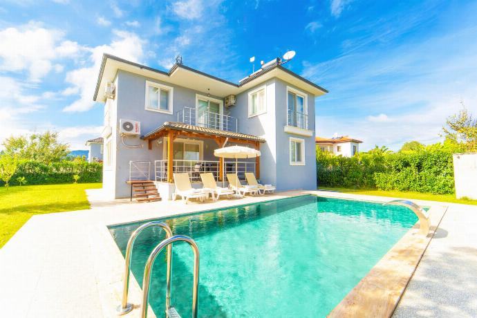  . - Villa Dogakent 1 . (Photo Gallery) }}