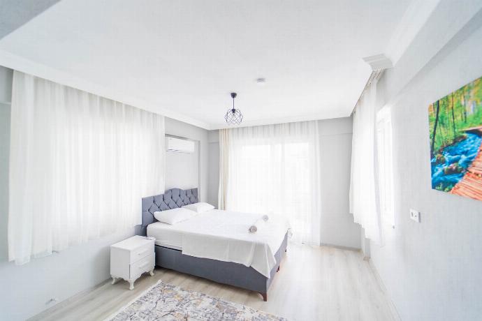  . - Villa Dogakent 1 . (Photo Gallery) }}