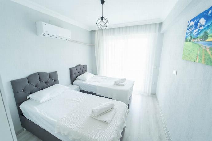  . - Villa Dogakent 1 . (Photo Gallery) }}