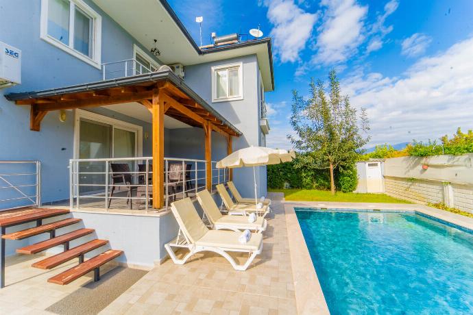  . - Villa Dogakent 2 . (Photo Gallery) }}