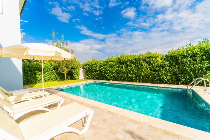  . - Villa Dogakent 4 . (Photo Gallery) }}