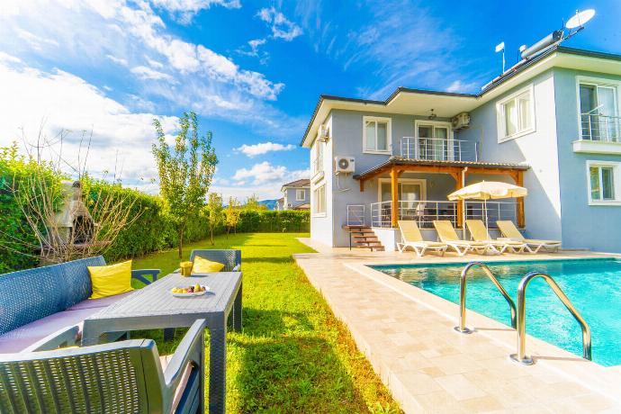  . - Villa Dogakent 4 . (Photo Gallery) }}