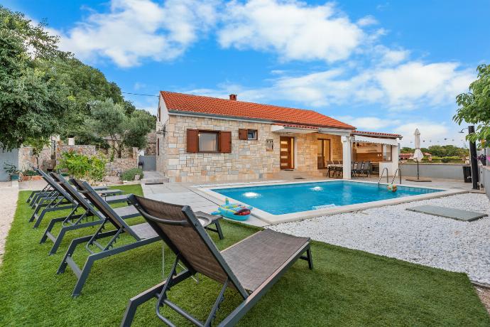 Villa Niko