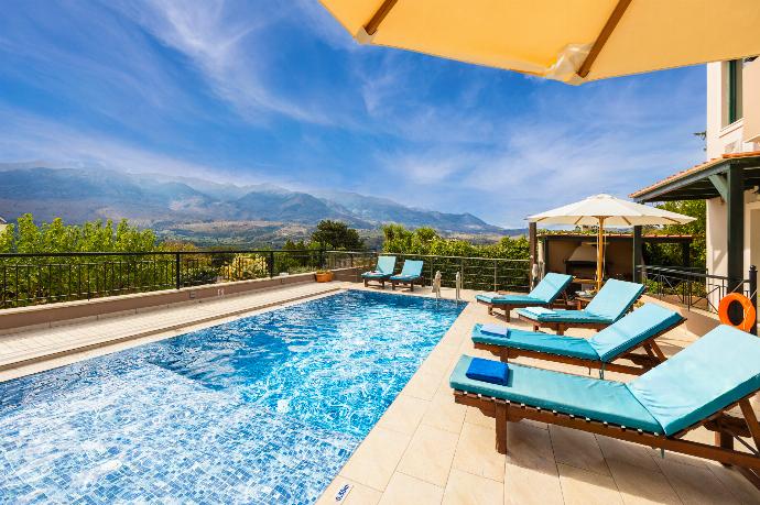 Private pool and terrace with views . - Aloni Villa . (Photo Gallery) }}