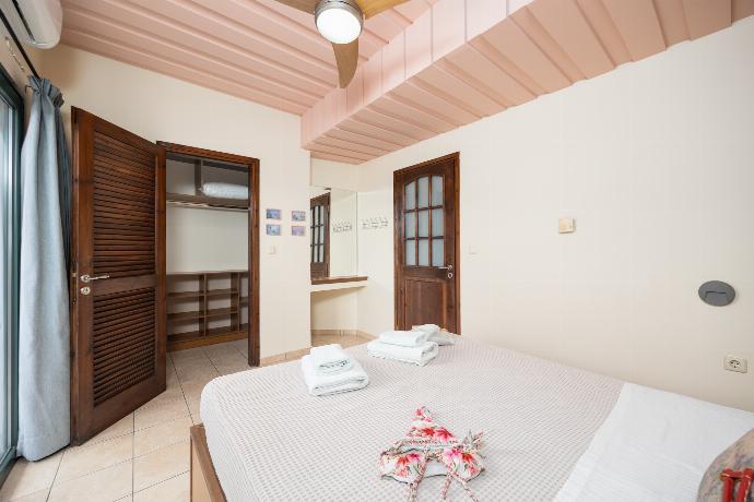 Double bedroom with A/C . - Aloni Villa . (Photo Gallery) }}