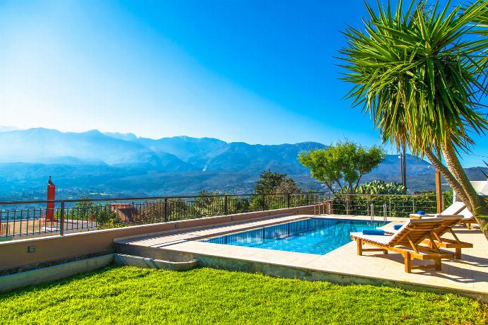 Aloni Villa
