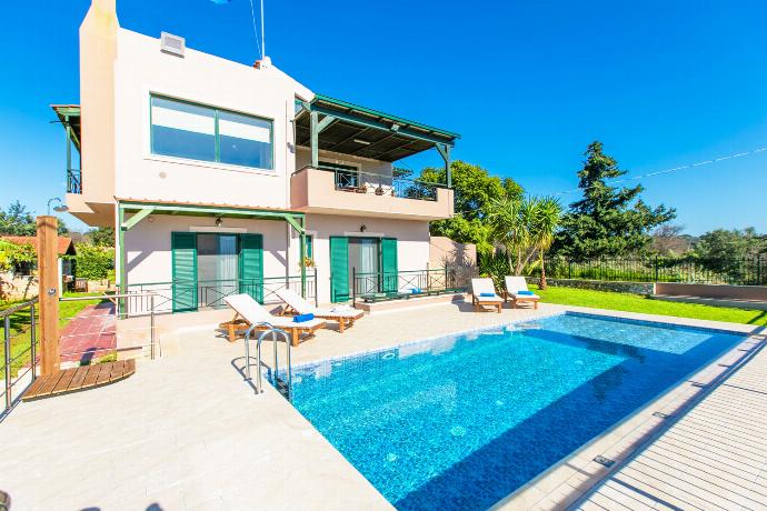 Aloni Villa